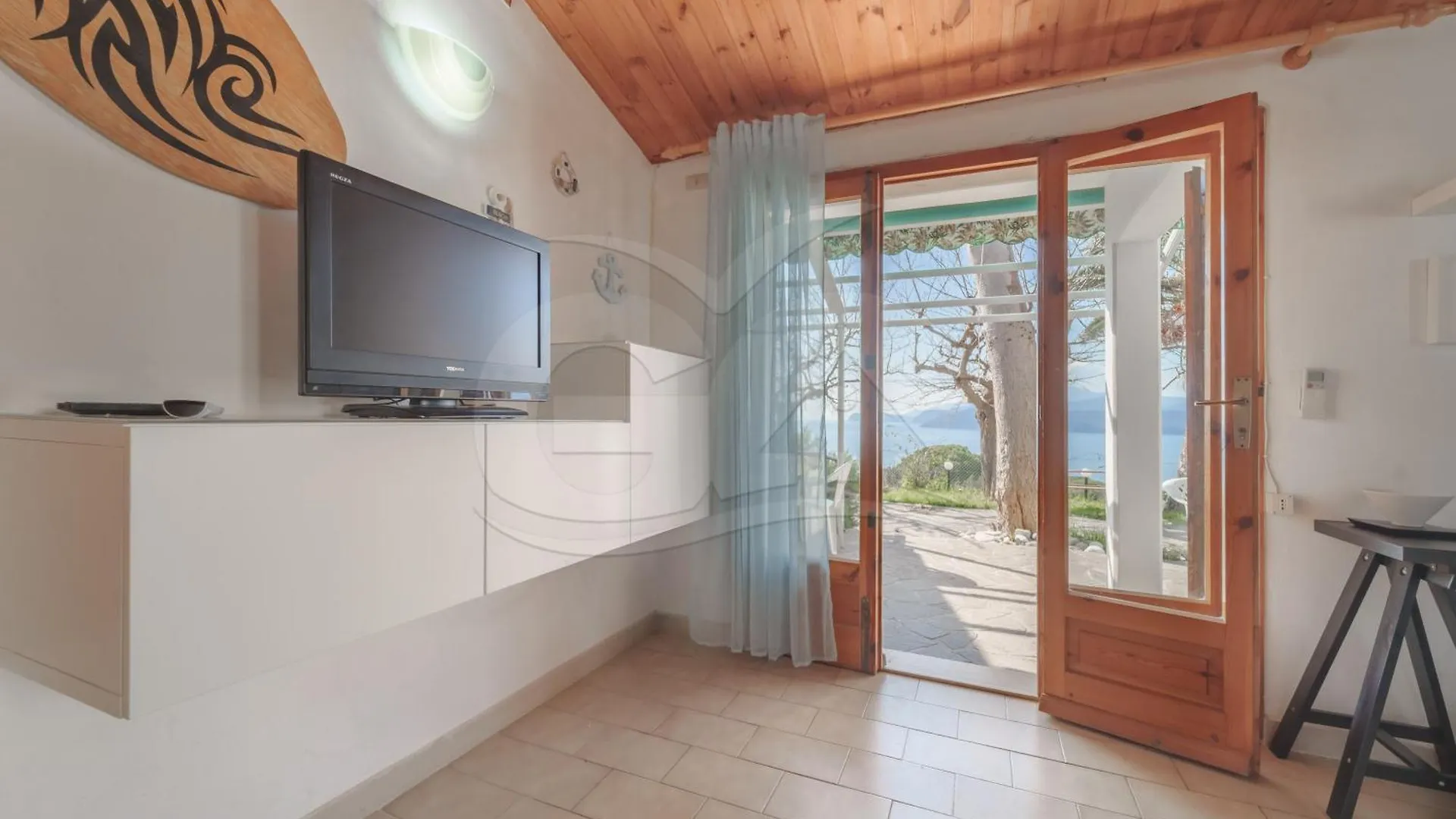 Appartamenti Nereidi - Goelba カポリーヴェリ 0*,  イタリア